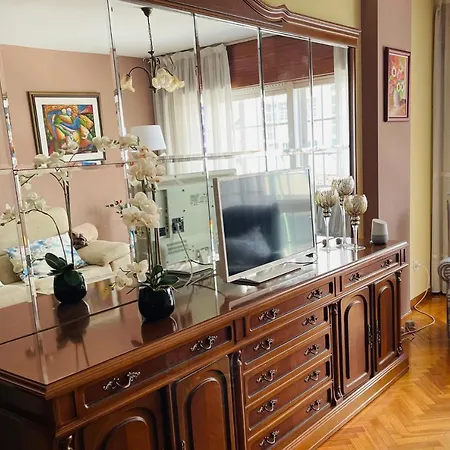 Apartment Apartamento Centrico Con Garaje, Wifi Y A 2 Minutos De La Playa *