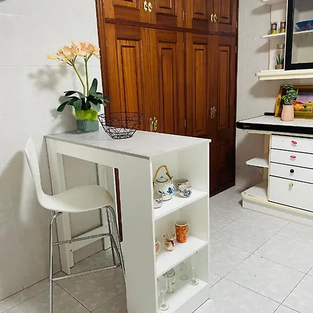 Apartamento Centrico Con Garaje, Wifi Y A 2 Minutos De La Playa *