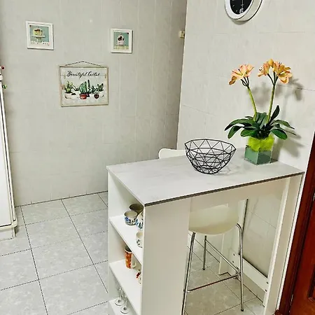 Apartment Apartamento Centrico Con Garaje, Wifi Y A 2 Minutos De La Playa
