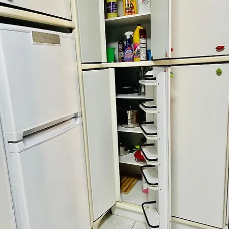 Apartamento Centrico Con Garaje, Wifi Y A 2 Minutos De La Playa Apartment
